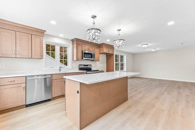 4 Lady Bug Ln., Plymouth, MA 02360