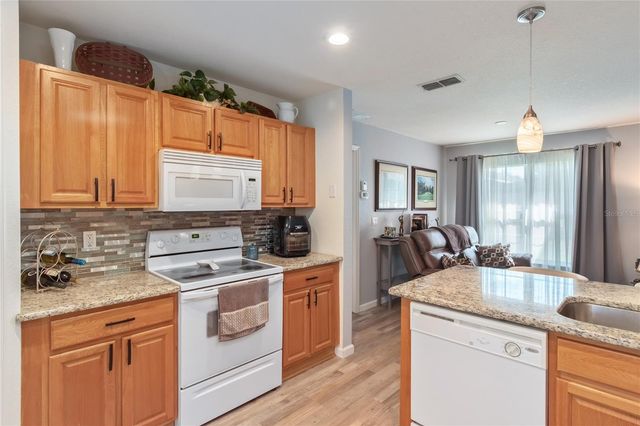 8141 SW 80TH TERRACE, Ocala, FL 34476