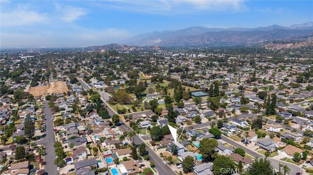 537 E Juanita, San Dimas, CA 91773