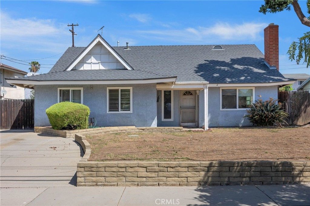 537 E Juanita, San Dimas, CA 91773