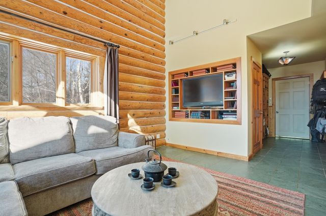 421 Stagecoach Road, Fayston, VT 05673