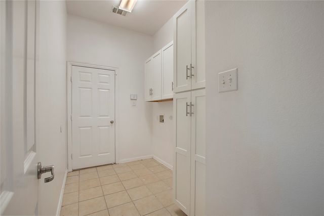 1733 White Cap Court, Desoto, TX 75115