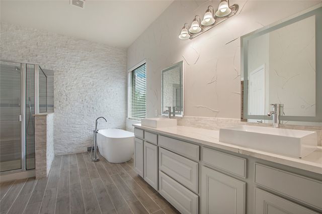 1733 White Cap Court, Desoto, TX 75115