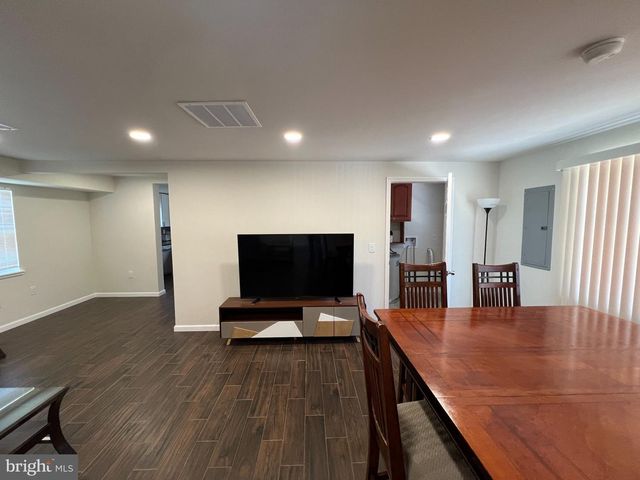 64 PENN RD, Collegeville, PA 19426