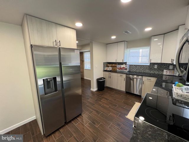 64 PENN RD, Collegeville, PA 19426