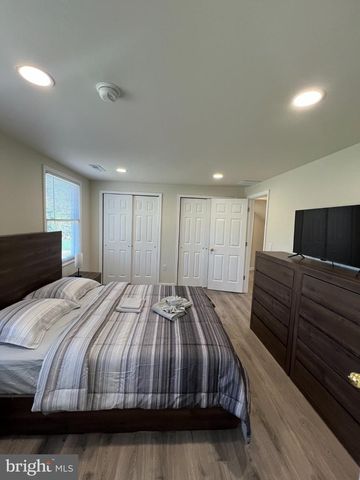 64 PENN RD, Collegeville, PA 19426