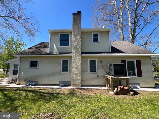 64 PENN RD, Collegeville, PA 19426