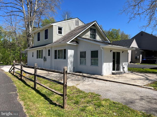 64 PENN RD, Collegeville, PA 19426