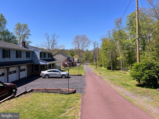 64 PENN RD, Collegeville, PA 19426