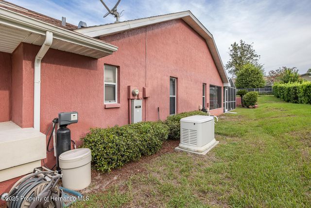 10351 Flag Road, Spring Hill, FL 34608