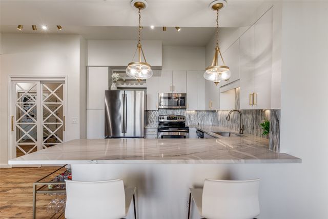 3225 Turtle Creek 719, Dallas, TX 75219