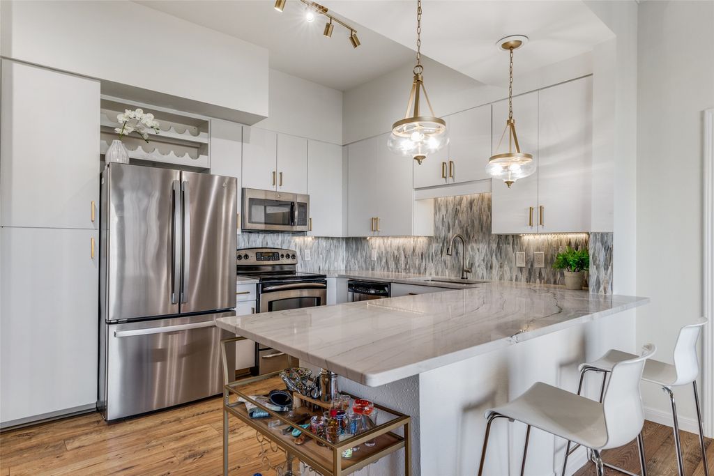 3225 Turtle Creek 719, Dallas, TX 75219