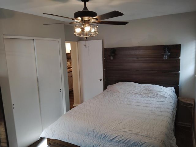 16 N Garfield Street 2A, Lombard, IL 60148