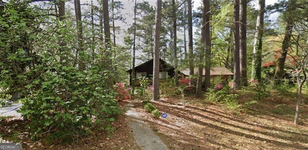 100 GRAN DE Court, South Fulton, GA 30349