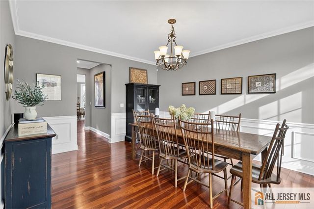 10 Evans Drive, Cranbury, NJ 08512