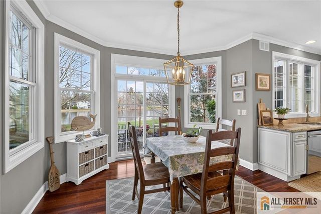 10 Evans Drive, Cranbury, NJ 08512