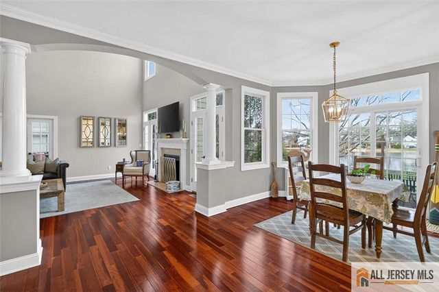 10 Evans Drive, Cranbury, NJ 08512