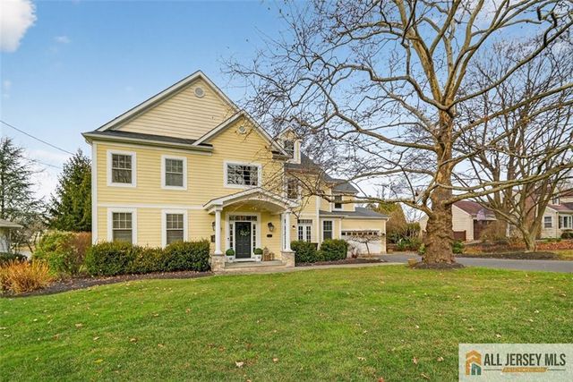 10 Evans Drive, Cranbury, NJ 08512
