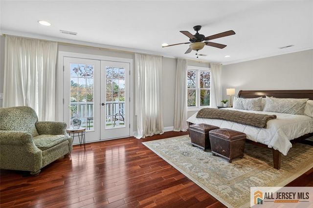10 Evans Drive, Cranbury, NJ 08512