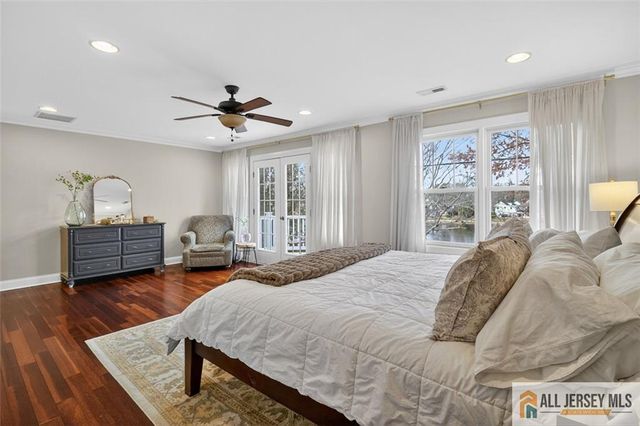 10 Evans Drive, Cranbury, NJ 08512