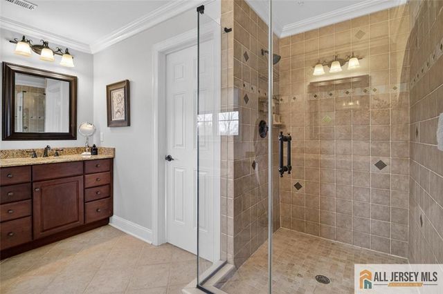 10 Evans Drive, Cranbury, NJ 08512