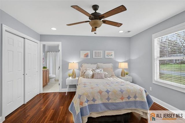 10 Evans Drive, Cranbury, NJ 08512