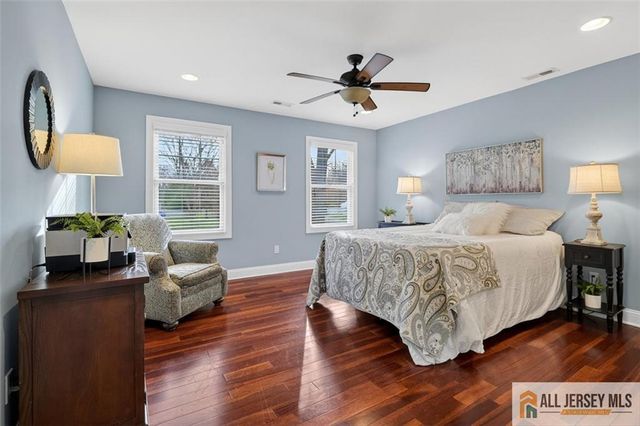 10 Evans Drive, Cranbury, NJ 08512