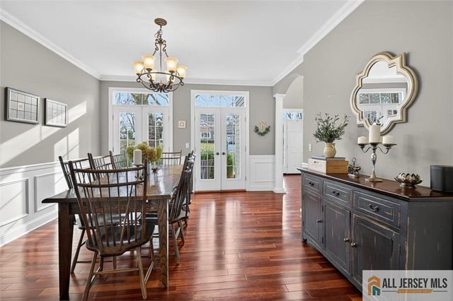 10 Evans Drive, Cranbury, NJ 08512
