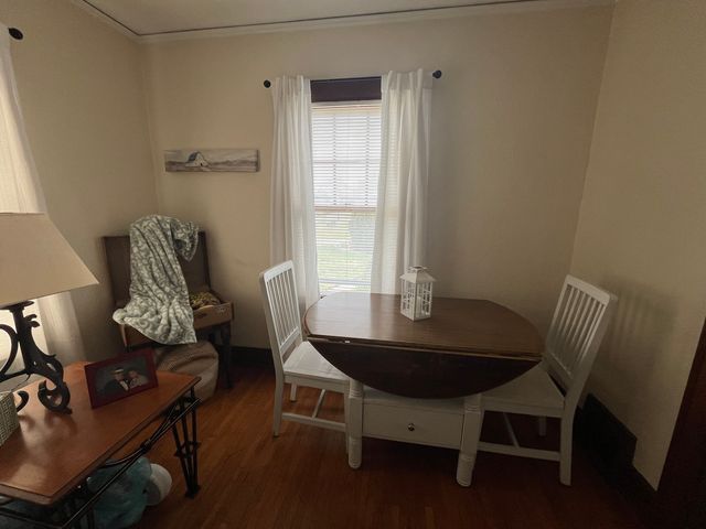 206 OAK Street 1R, Elgin, IL 60123