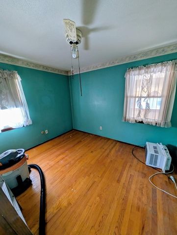 65 Winthrop Street, Quincy, MA 02169