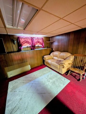 65 Winthrop Street, Quincy, MA 02169