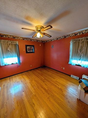 65 Winthrop Street, Quincy, MA 02169