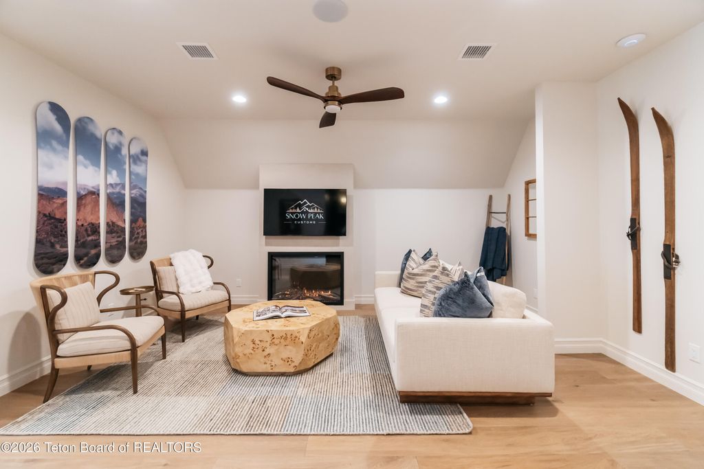 1030 IROQUOIS Avenue, Driggs, ID 83422 photo 29