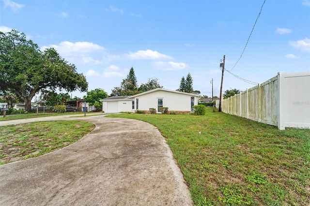 3536 KIMBERLY OAKS DRIVE, Holiday, FL 34691