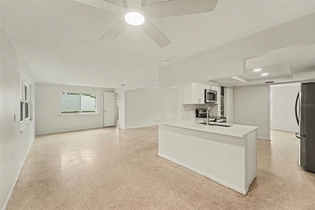 3536 KIMBERLY OAKS DRIVE, Holiday, FL 34691