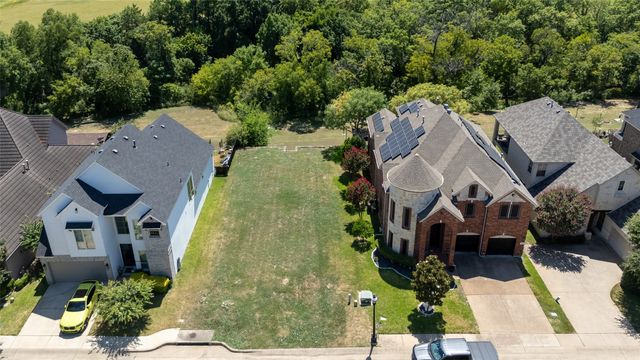 916 Saint George Place, Desoto, TX 75115