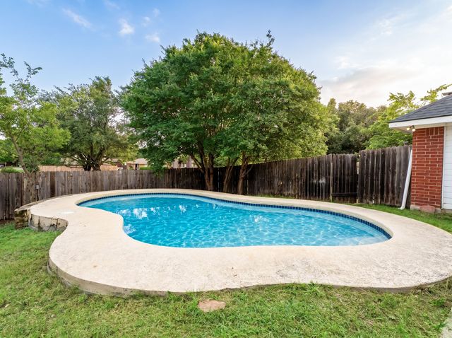 8260 Edgewater Drive, Frisco, TX 75034