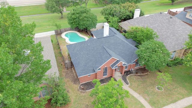 8260 Edgewater Drive, Frisco, TX 75034