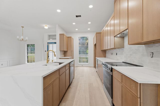 8260 Edgewater Drive, Frisco, TX 75034