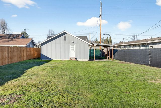 620 Berrydale Avenue, Medford, OR 97501