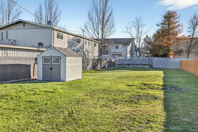 620 Berrydale Avenue, Medford, OR 97501