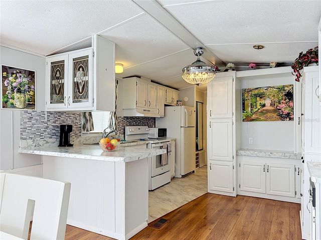 3333 26TH AVENUE E 1222, Bradenton, FL 34208