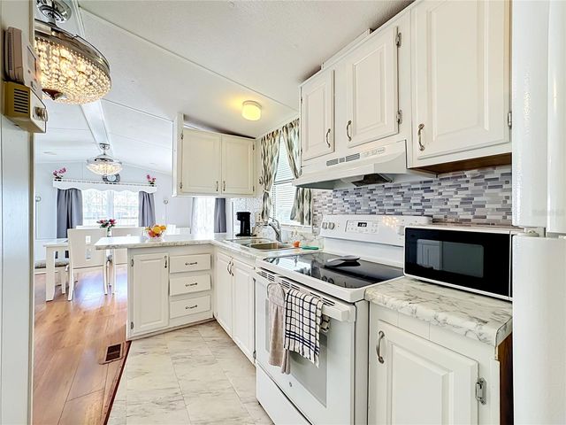 3333 26TH AVENUE E 1222, Bradenton, FL 34208