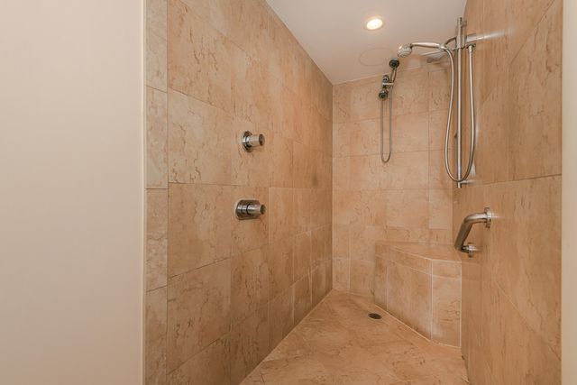 511 Bayshore Drive 707, Fort Lauderdale, FL 33304