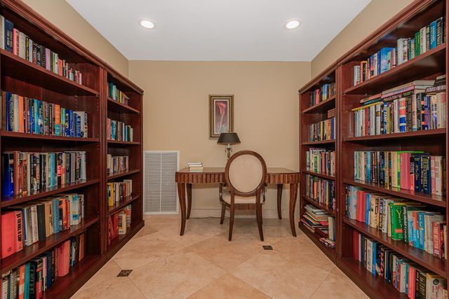 511 Bayshore Drive 707, Fort Lauderdale, FL 33304