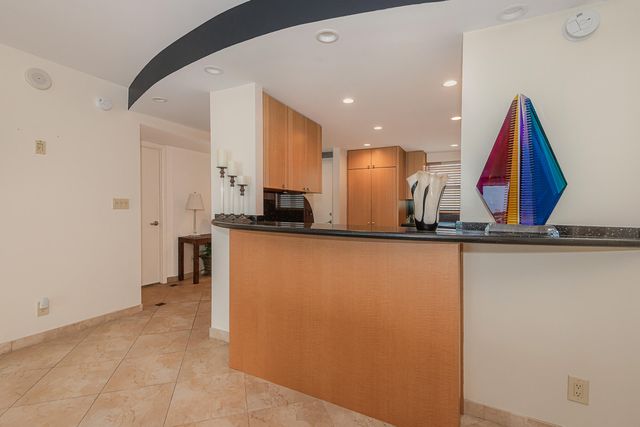 511 Bayshore Drive 707, Fort Lauderdale, FL 33304