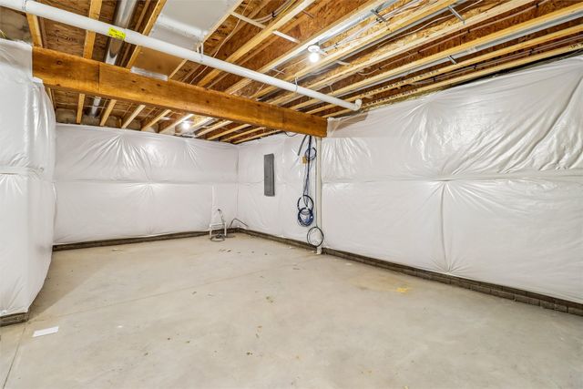 45 NW Alderleaf Drive, Waukee, IA 50263