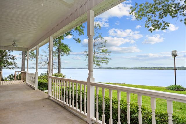 232 Eastwood Drive, Milam, TX 75959