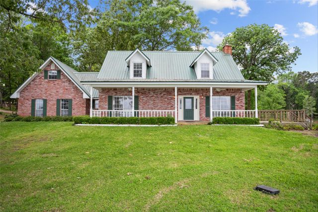 232 Eastwood Drive, Milam, TX 75959