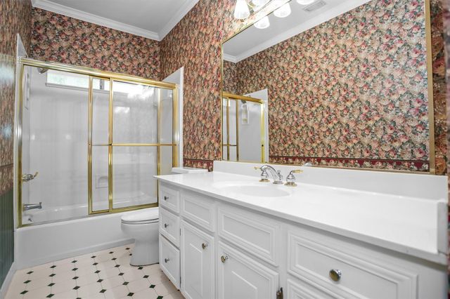 232 Eastwood Drive, Milam, TX 75959